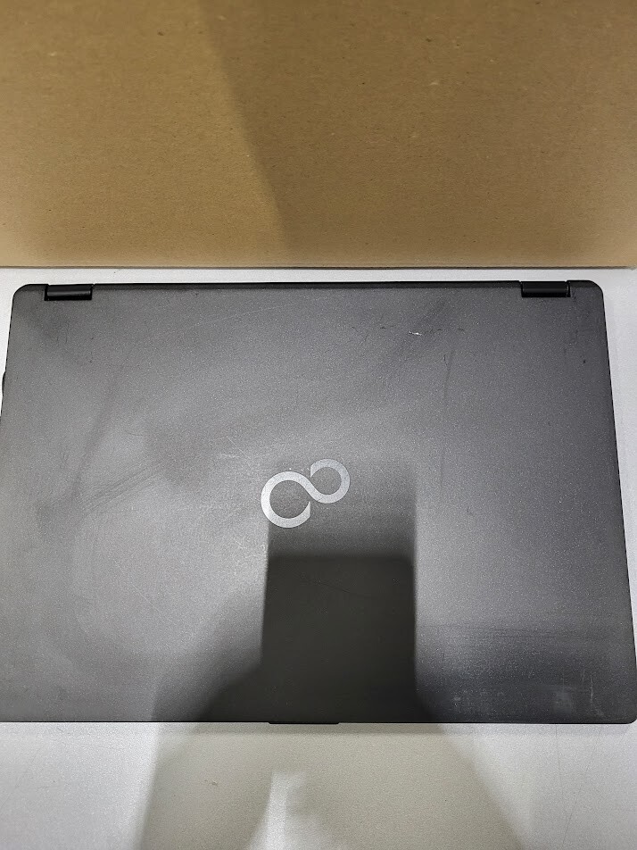 Fujitsu Lifebook U Series Display & Keyboard for Parts – Used Scratched