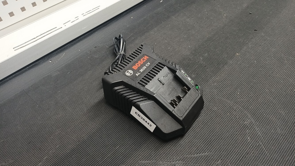 Bosch AL 3620 CV 36V Battery Charger – Used, Not Working, For Parts or Repair