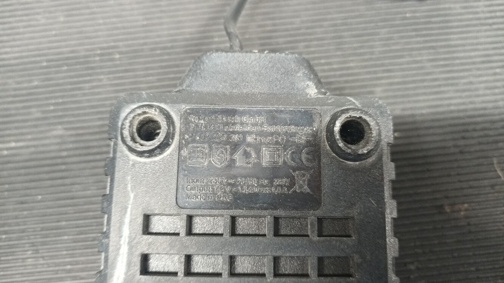 Bosch AL 1411 DV Battery Charger – Not Working, For Parts or Repair