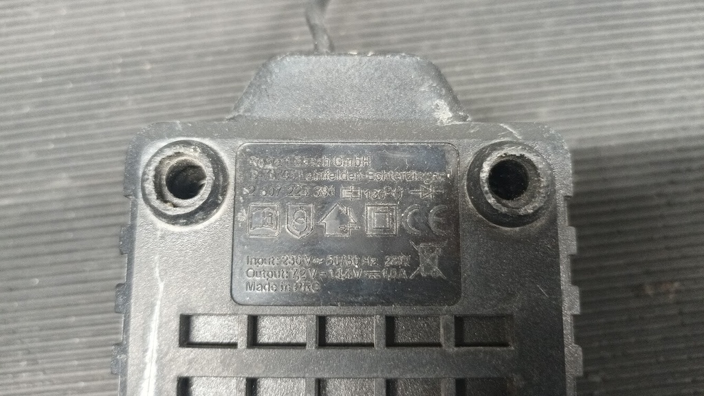 Bosch AL 1411 DV Battery Charger – Not Working, For Parts or Repair