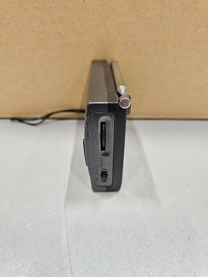 OK. 10-Band Digital AM/FM Portable Radio with Alarm Clock - Used, Working