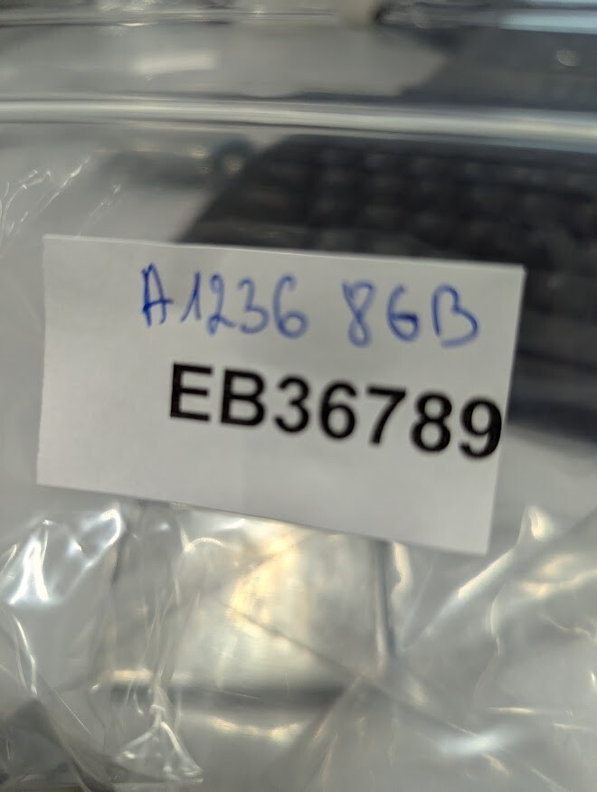 Apple iPod Nano 3rd Generation A1236 8Gb  Silver Used Working