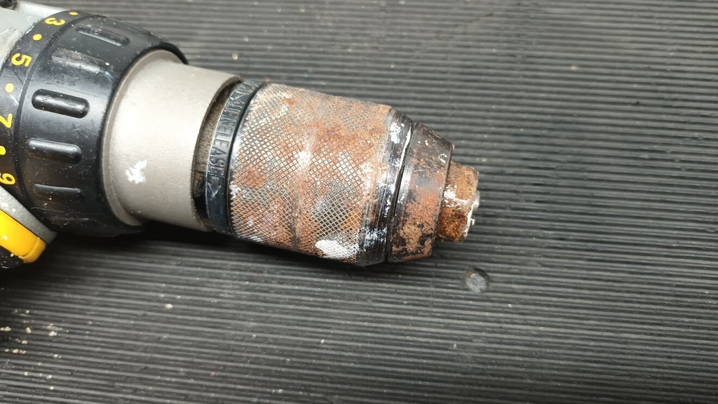 DeWalt DC980 18V Cordless Drill/Driver - Not Working, Scratches And Marks