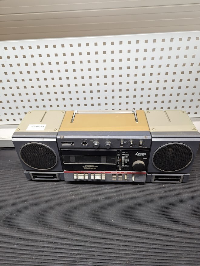 Luxor Model 9150 Stereo Radio Cassette Player Vintage Detachable Used Working