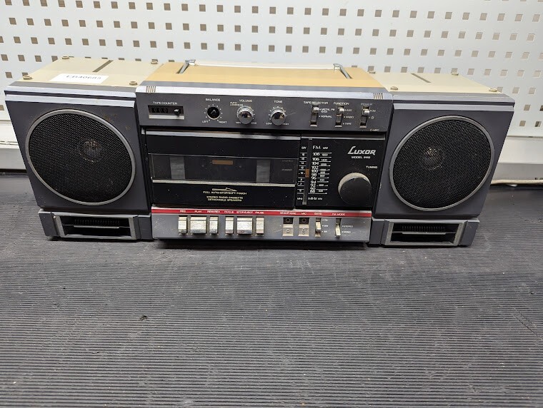 Luxor Model 9150 Stereo Radio Cassette Player Vintage Detachable Used Working