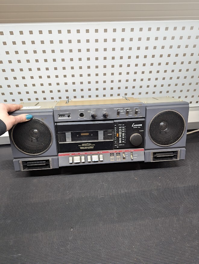 Luxor Model 9150 Stereo Radio Cassette Player Vintage Detachable Used Working