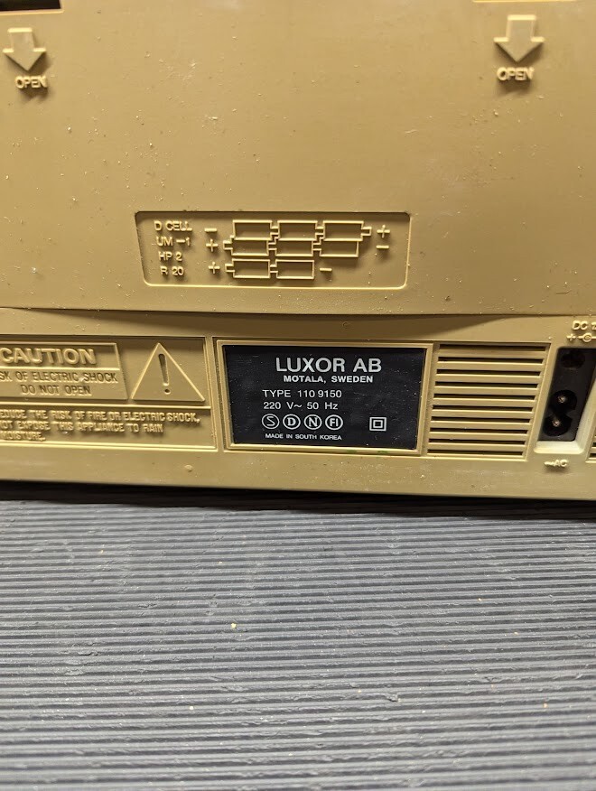 Luxor Model 9150 Stereo Radio Cassette Player Vintage Detachable Used Working