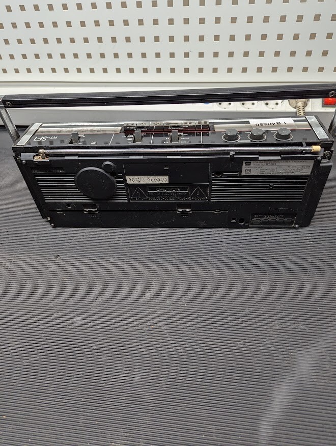 TOSHIBA CASSETTE RECORDER RADIO RT-SF1 BLACK 1985 Used Working