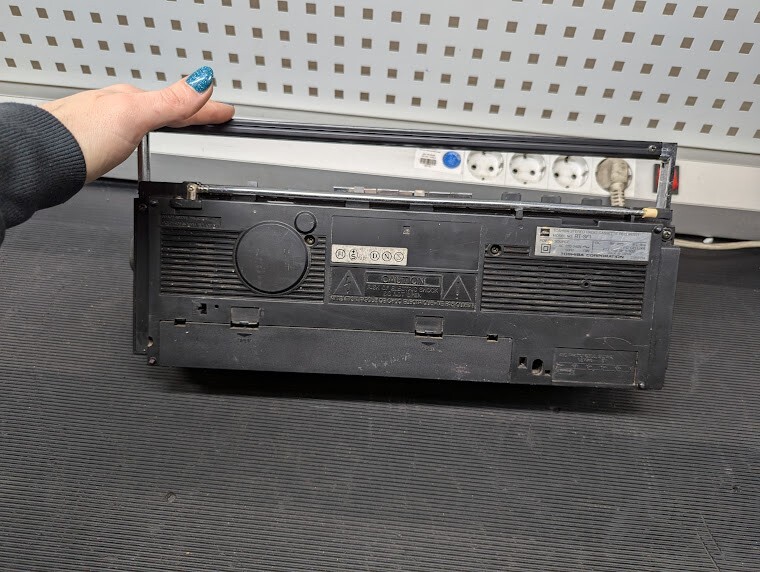 TOSHIBA CASSETTE RECORDER RADIO RT-SF1 BLACK 1985 Used Working