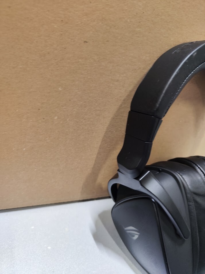 ASUS ROG Delta Gaming Headset - Fully Functional Missing Accessories Used