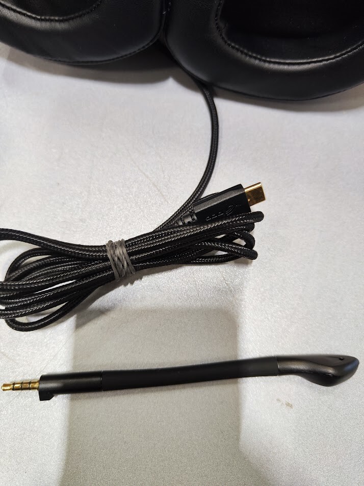 ASUS ROG Delta Gaming Headset - Fully Functional Missing Accessories Used