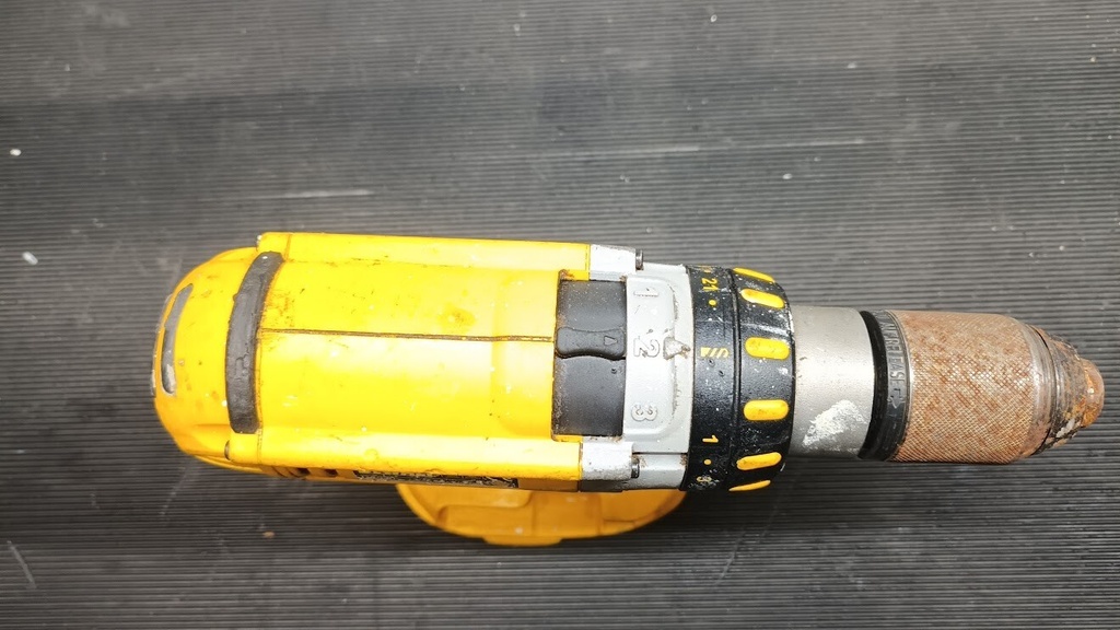 DeWalt DC920 18V Cordless Drill/Driver - Not Working, Scratches & Marks