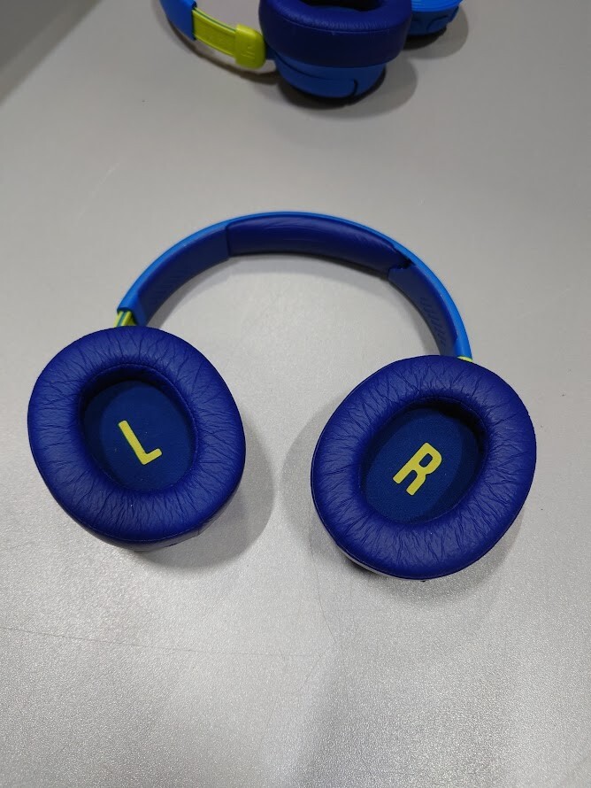 LOT OF 5 JBL Various Models Headsets Not Working For Parts