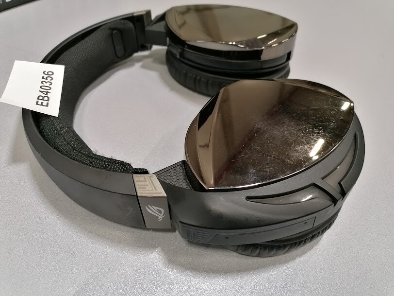 ASUS ROG Strix Fusion 700 Gaming Headset Not Working Without Box And Accesories