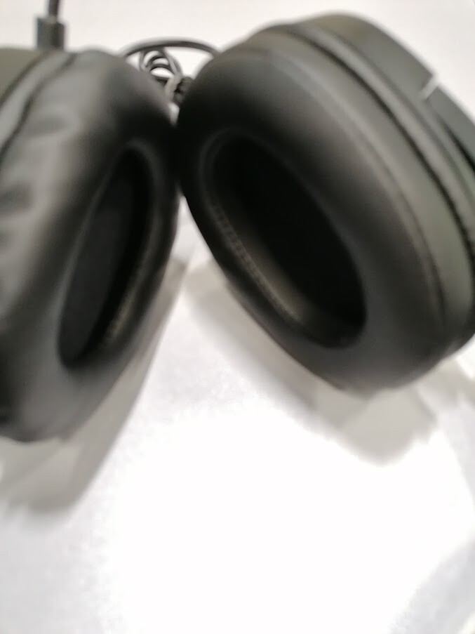 Asus TUF H1 Gaming Headset Wired  Not Working  For Parts Without Box