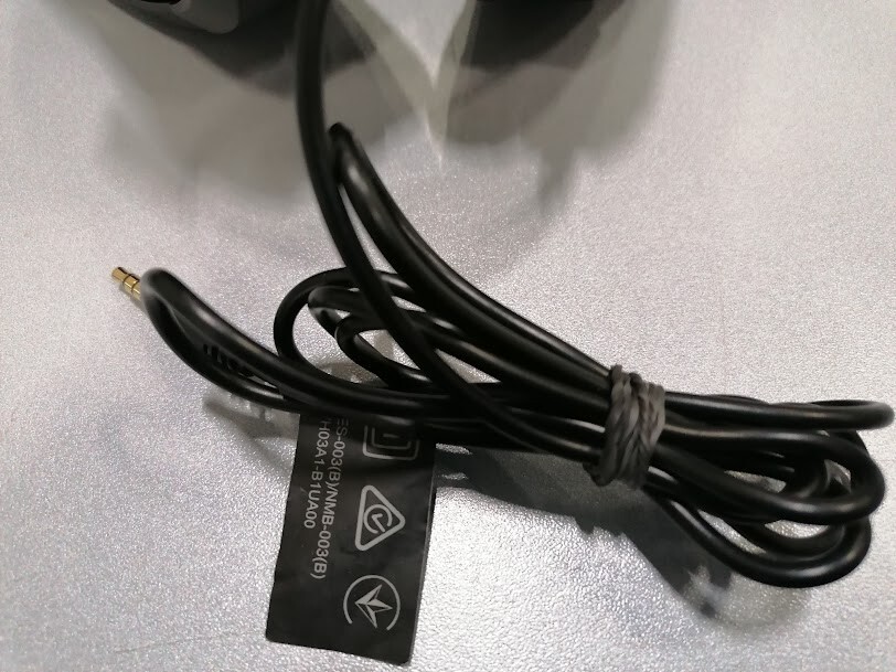 Asus TUF H1 Gaming Headset Wired  Not Working  For Parts Without Box