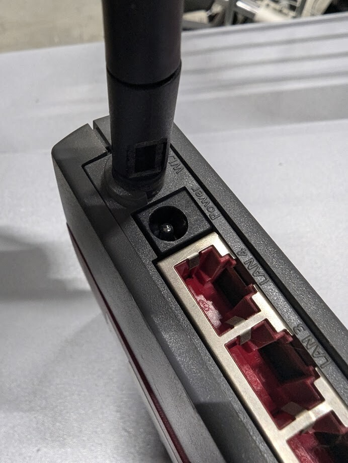 Fritz box Fon WLAN 7170 Router Working No attachments Can't reset by IP Address