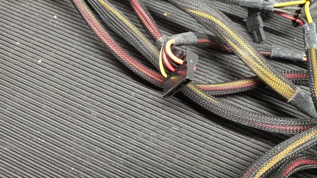 Antec HCG-620 620W Power Supply Without Power Cord Used Working