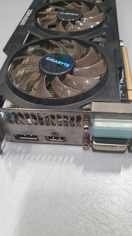 GIGABYTE Windforce GeForce GTX 760 2GB GDDR5 GV-N760OC-2GD PCIe 3.0 Video Card