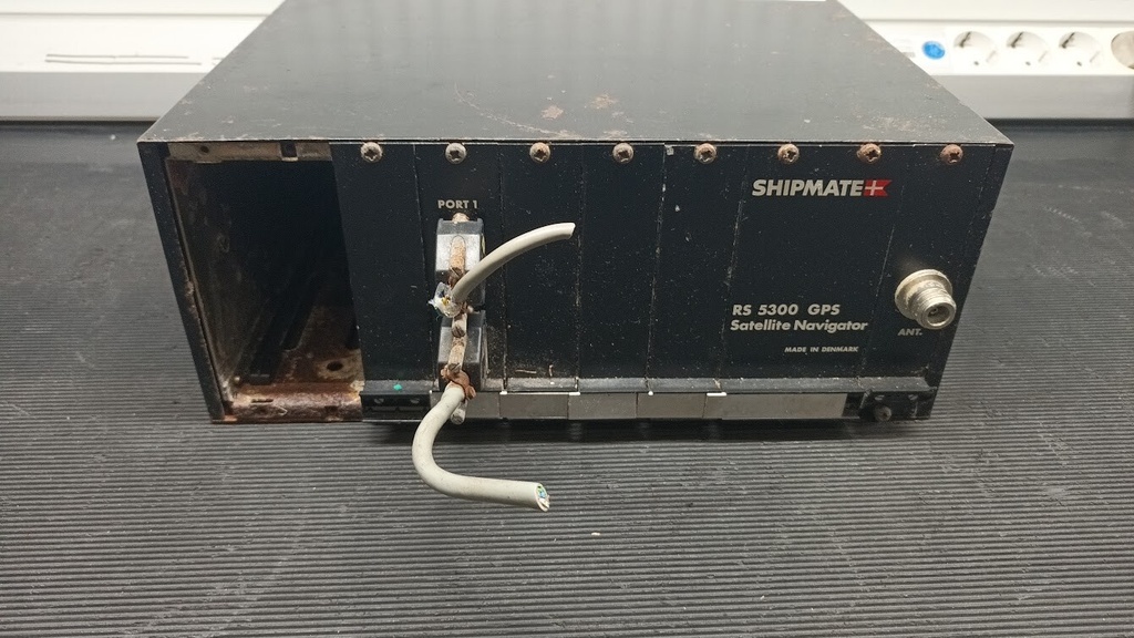 Shipmate RS 5300 GPS Satellite Navigator - Used, Fully Working, Minor Scratches