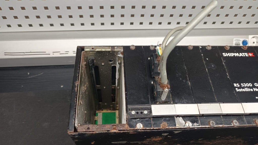 Shipmate RS 5300 GPS Satellite Navigator - Used, Fully Working, Minor Scratches