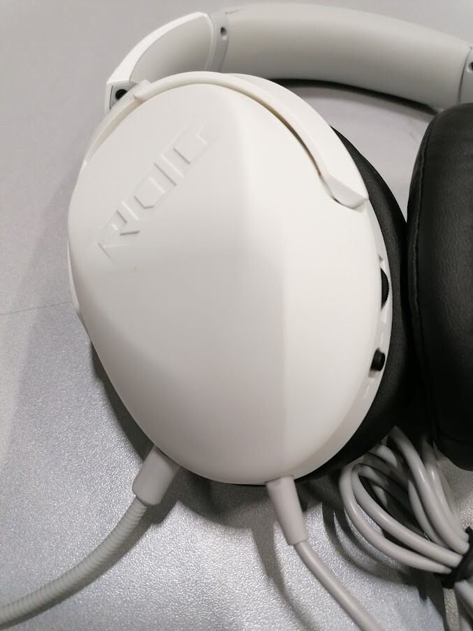 ASUS ROG Gaming Headset   Wired  Used Working Without Box