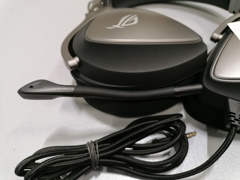 ASUS ROG Delta Core  Gaming Headset  Wired  Not Working For Parts