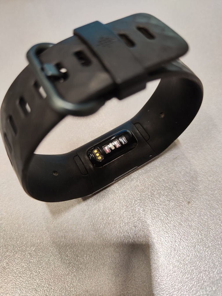 Fitbit Charge 4 Used And Not Functional Smartwatch + Health Watch For Parts