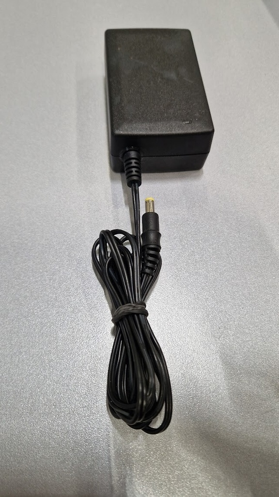 APD DA-30A15 AC Adapter 15V 2.0A Used Working Without Power Cord