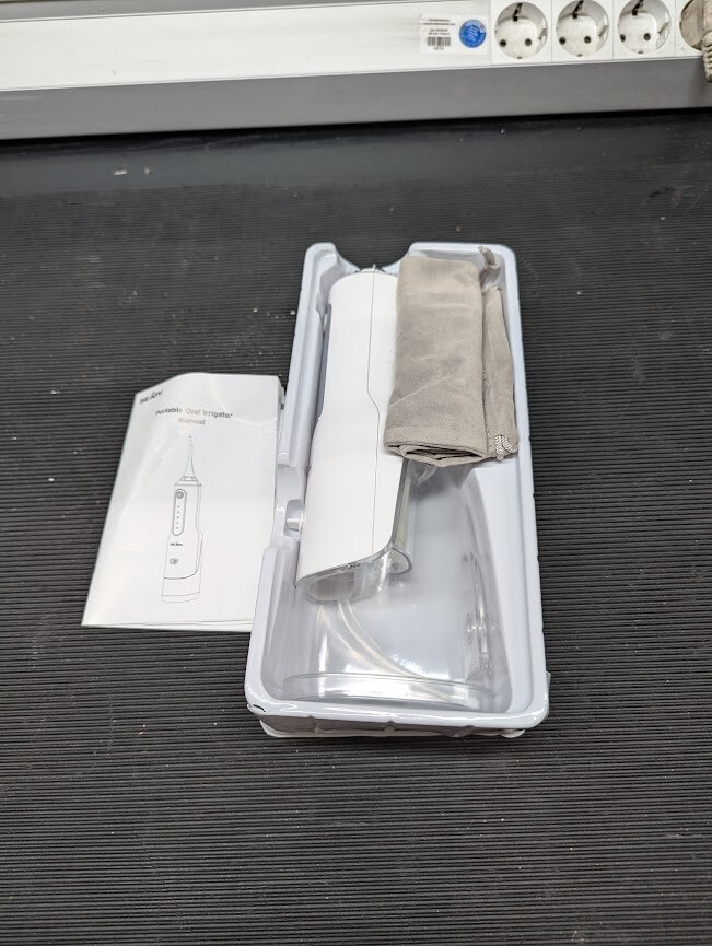 SEJOY C 10S Portable Oral Irrigator - Non-Working, Sold As-Is