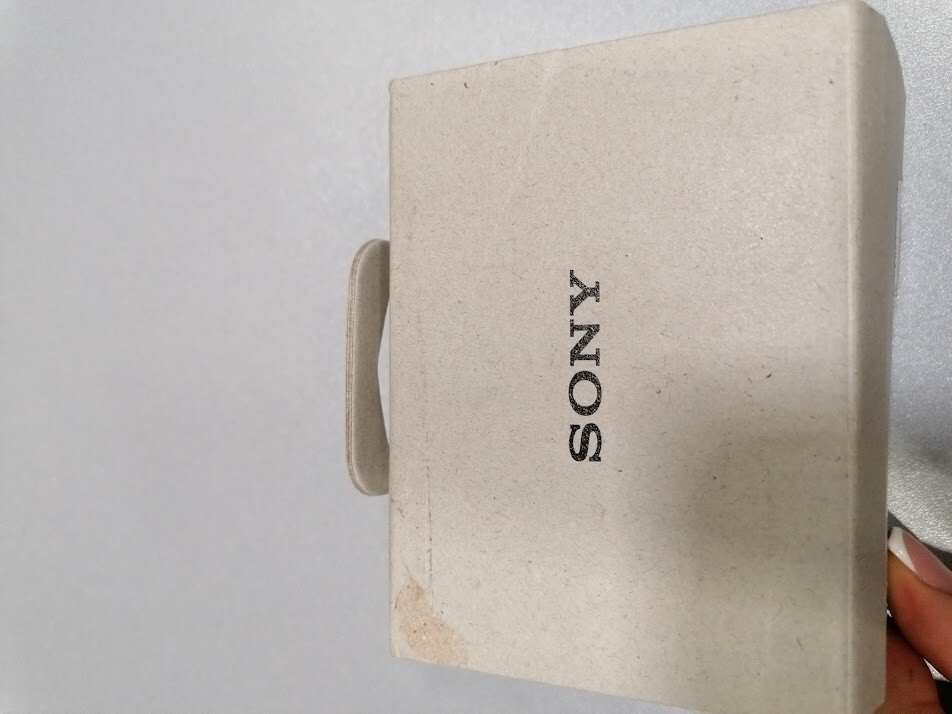 Sony WF-C500 Bluetooth Earphones Earbuds White  Not Working For Parts