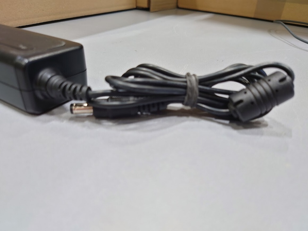 APD DA-40C19 AC Adapter 19V 2.1A Used Working Without Power Cord
