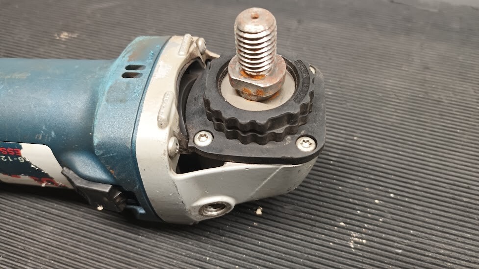 Bosch Professional GWS 6-125 Angle Grinder - Used, Not Working, For Parts/Repair