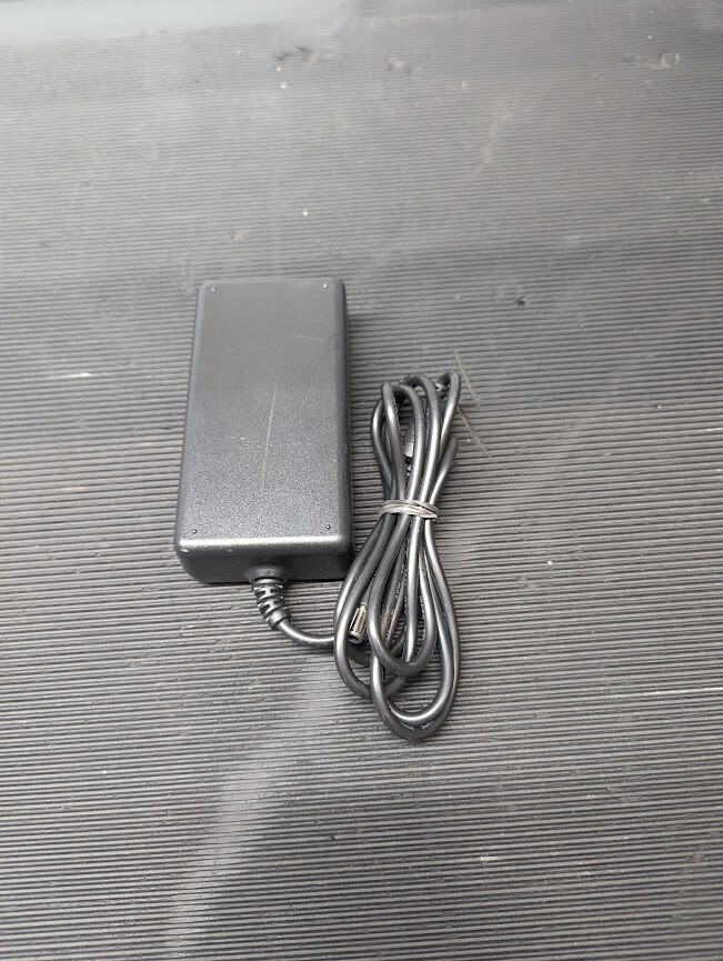 SAMSUNG SNW-4012VKA AC Adapter 12.0V 3.34A Used Working Without Power Cord
