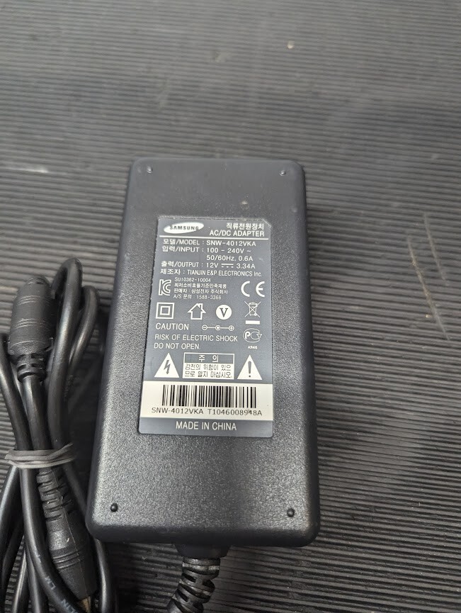 SAMSUNG SNW-4012VKA AC Adapter 12.0V 3.34A Used Working Without Power Cord