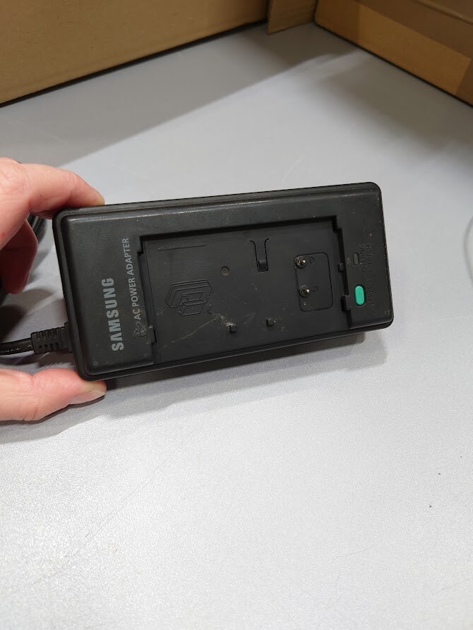 Samsung AA-E2P AC Adapter 8.5V  1.2A Used Working Without Power Cord