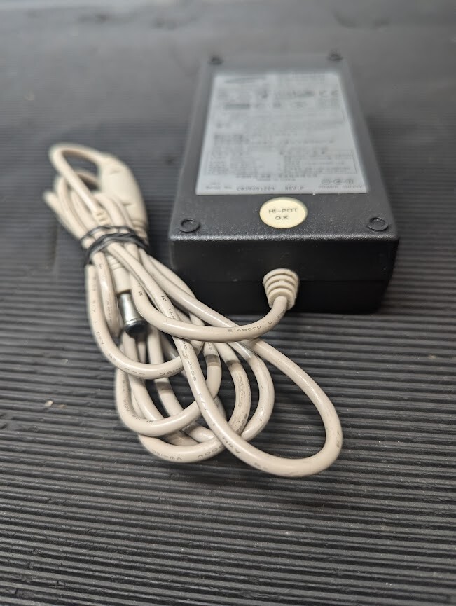 SAMSUNG AD-4214N AC Adapter 14.0V 3.0A Used Working Without Power Cord