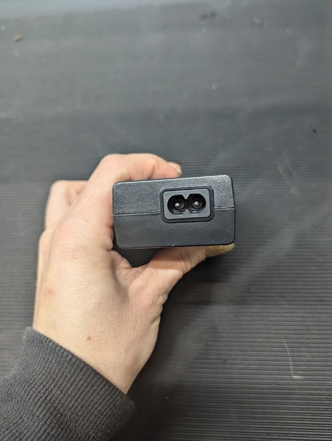 SAMSUNG A4819-FDY AC Adapter 19.0V 2.53A Used Working Without Power Cord