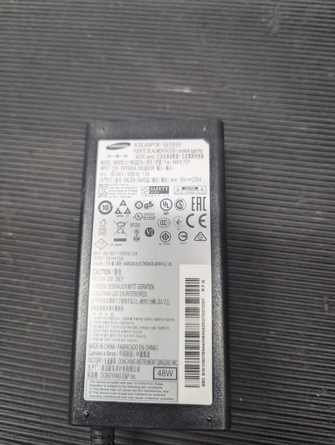 SAMSUNG A4819-FDY AC Adapter 19.0V 2.53A Used Working Without Power Cord