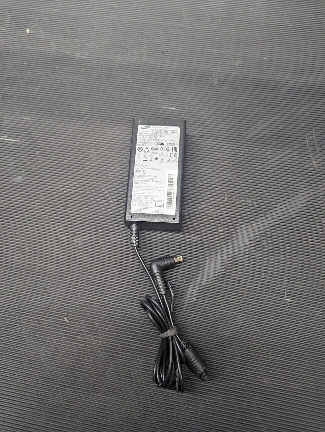 SAMSUNG A4819-FDY AC Adapter 19.0V 2.53A Used Working Without Power Cord