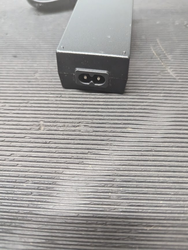 SAMSUNG A2514-DPN AC Adapter 14.0V 1.79A Used Working Without Power Cord