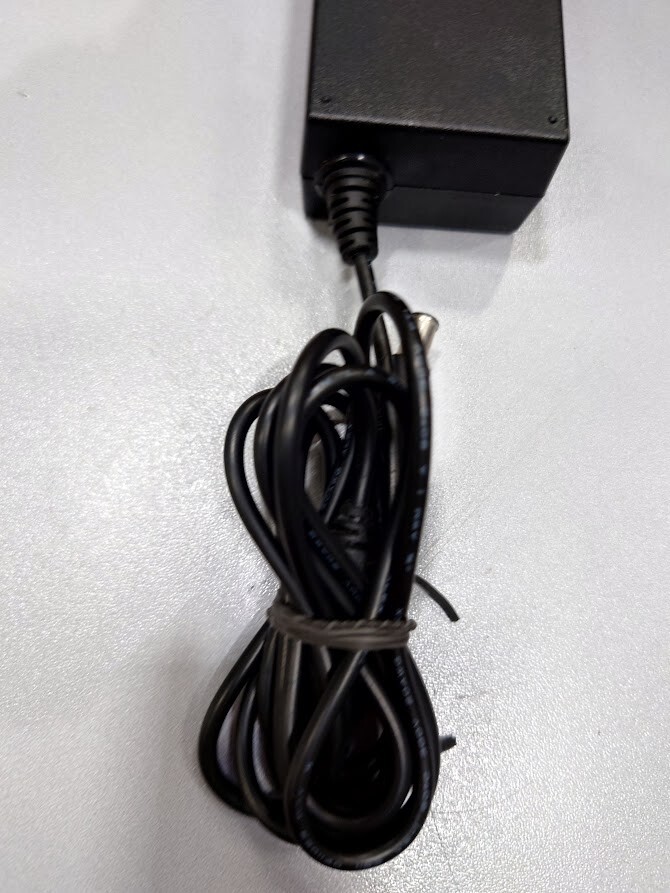 Samsung A3514_DPN AC Adapter 14.0V  2.5A Used Working Without Power Cord
