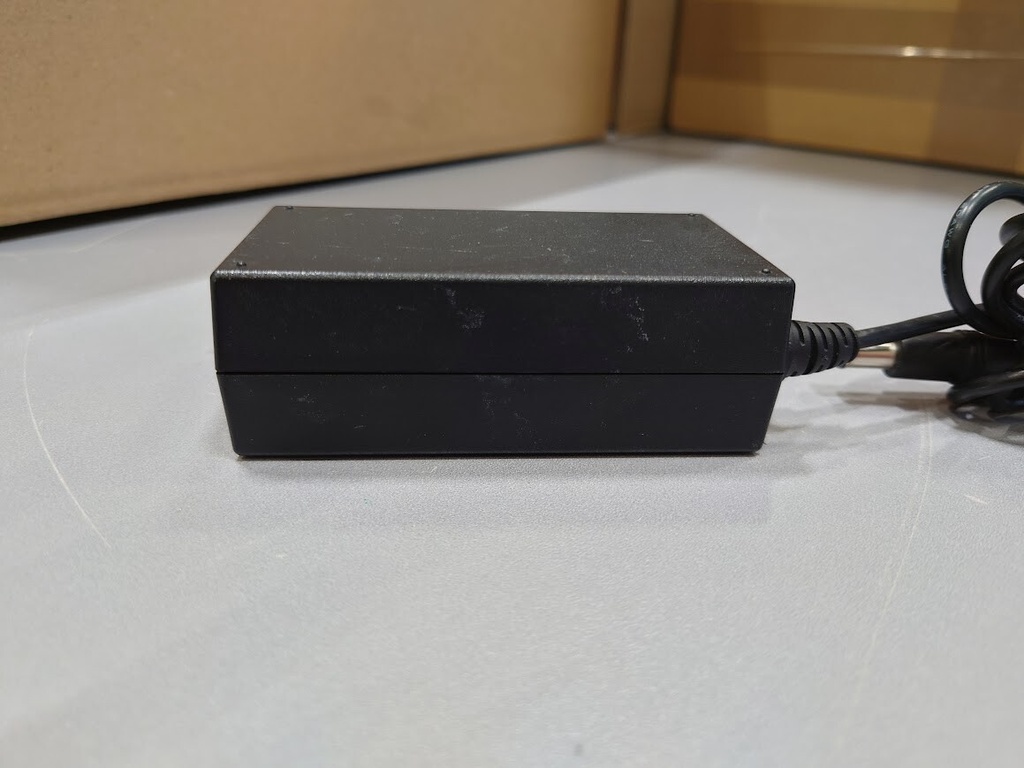 Samsung A3514_DPN AC Adapter 14.0V  2.5A Used Working Without Power Cord