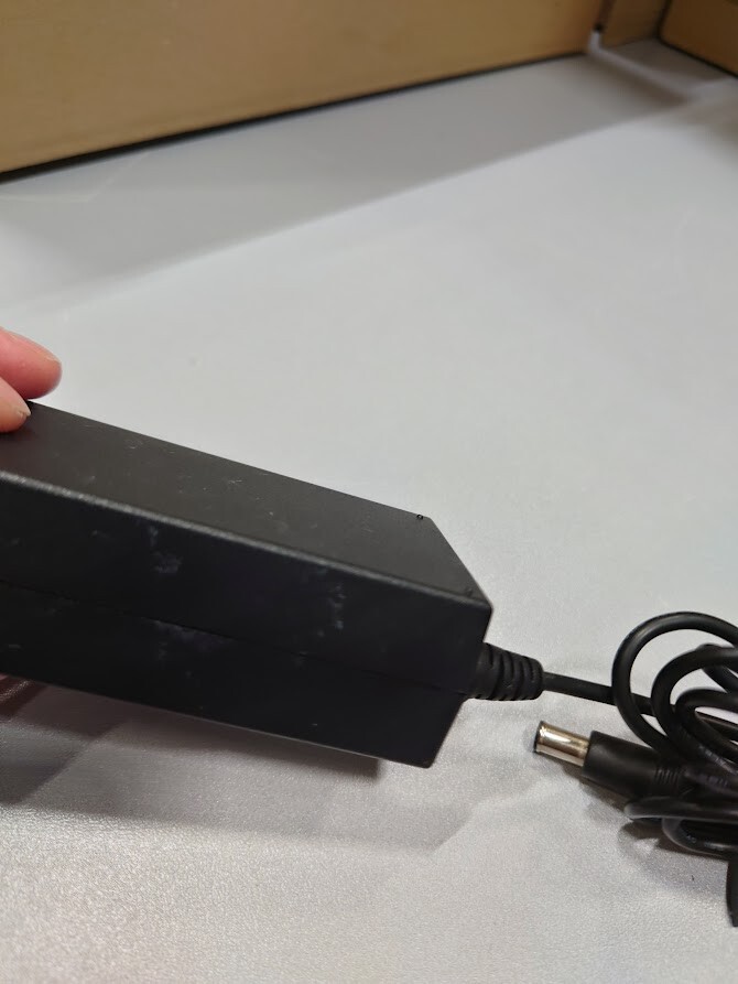 Samsung A3514_DPN AC Adapter 14.0V  2.5A Used Working Without Power Cord