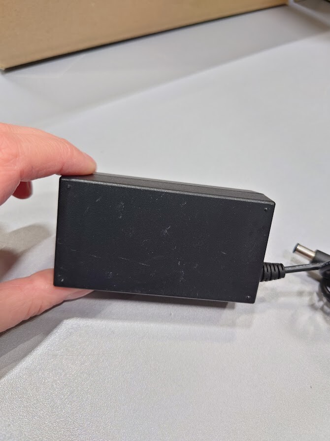 Samsung A3514_DPN AC Adapter 14.0V  2.5A Used Working Without Power Cord