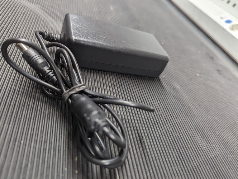 SAMSUNG DAV-4012SA AC Adapter 12.0V 3.34A Used Working Without Power Cord