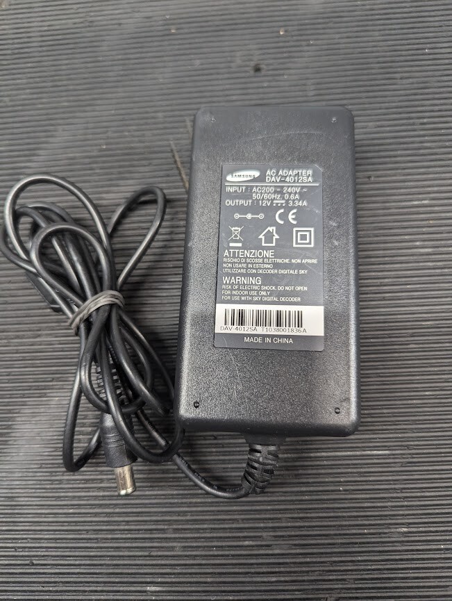SAMSUNG DAV-4012SA AC Adapter 12.0V 3.34A Used Working Without Power Cord