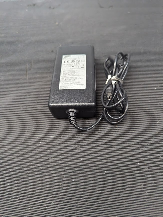 SAMSUNG PN4012AL AC Adapter 12.0V 3.34A Used Working Without Power Cord