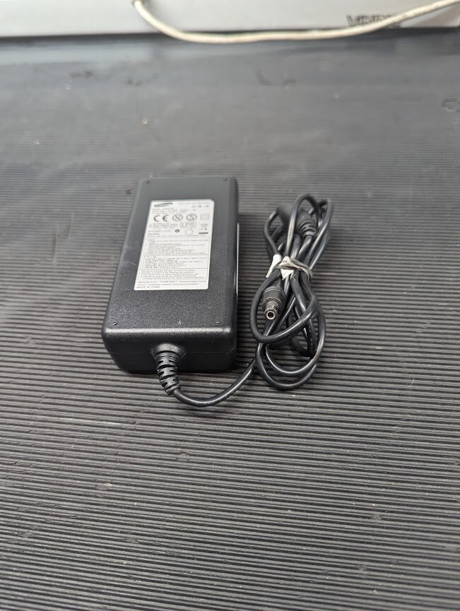 SAMSUNG PN4012AL AC Adapter 12.0V 3.34A Used Working Without Power Cord
