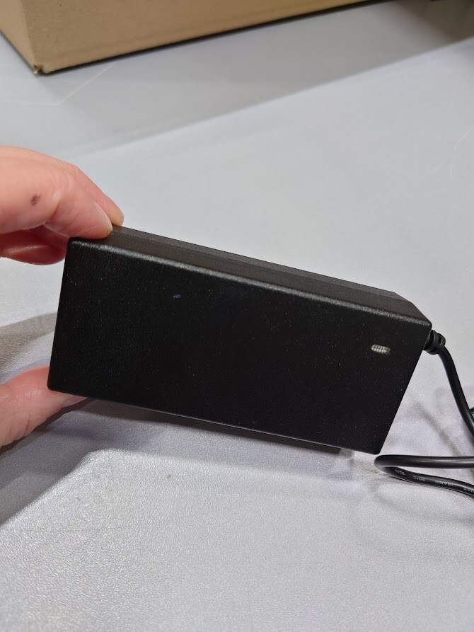 FSP Group INC FSP040-RHAN2 AC Adapter 12V 3.33A Used Working Without Power Cord